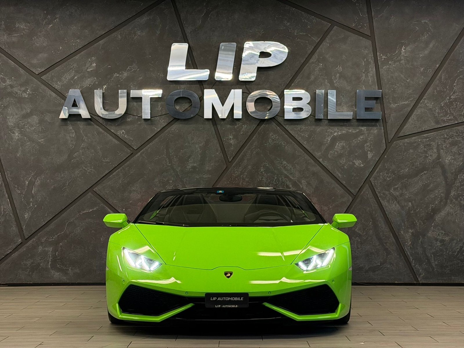 LAMBORGHINI Huracan LP610-4 Spyder DCT, Petrol, Second hand / Used, Automatic - 2