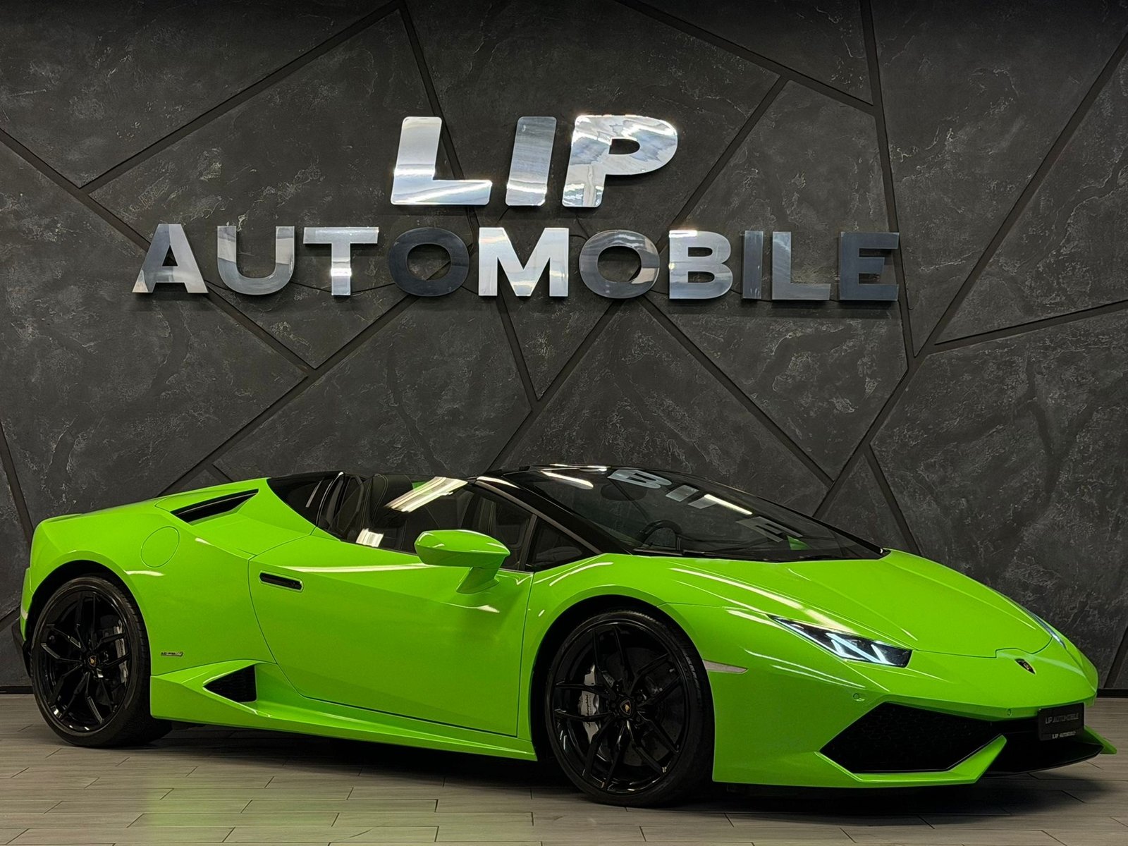 LAMBORGHINI Huracan LP610-4 Spyder DCT, Petrol, Second hand / Used, Automatic - 3