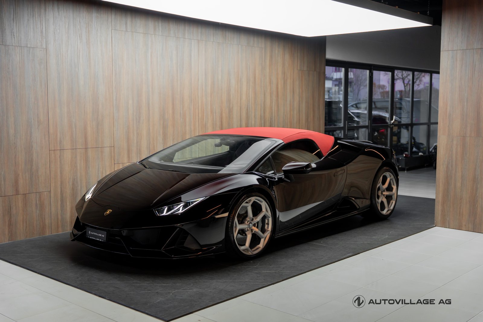 LAMBORGHINI Huracan EVO Spyder DCT, Petrol, Second hand / Used, Automatic - 2