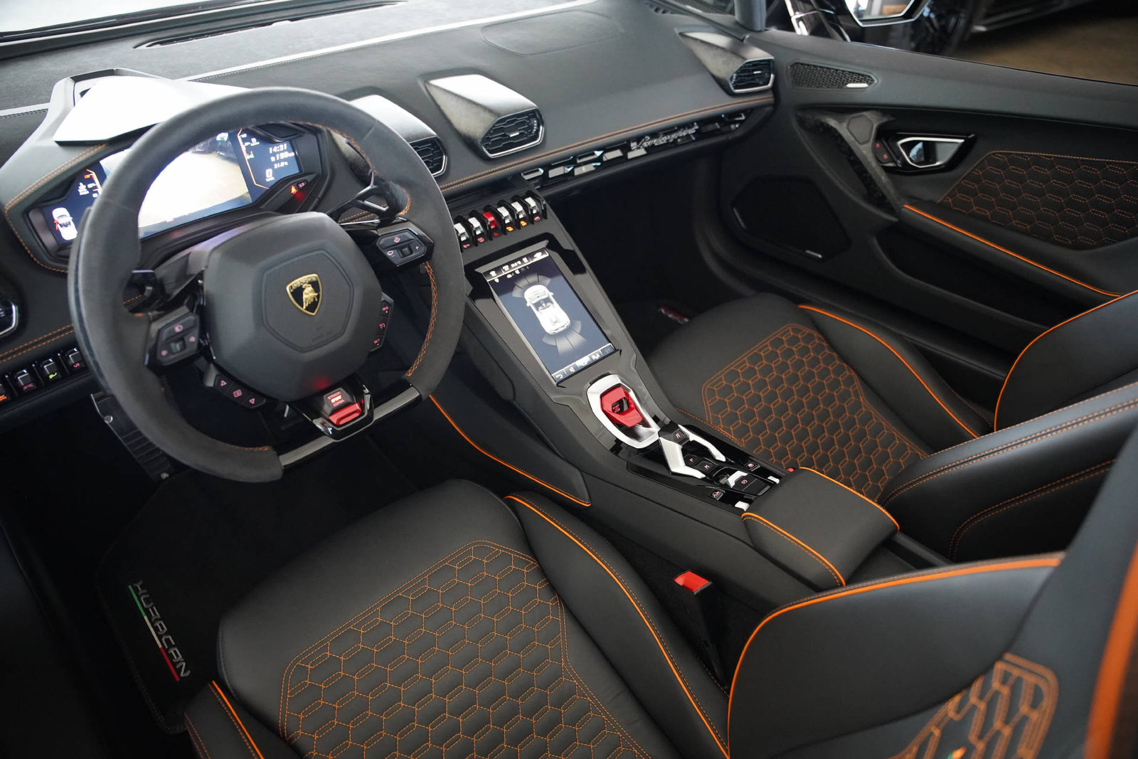 LAMBORGHINI Huracan EVO Spyder DCT, Essence, Occasion / Utilisé, Automatique - 7