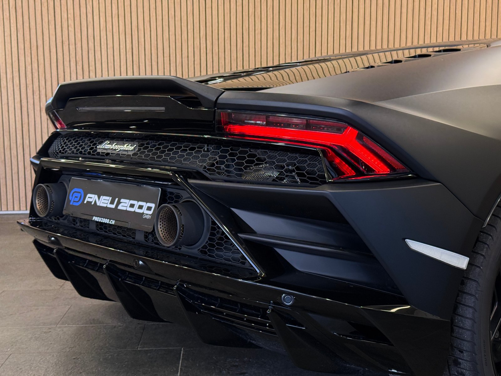 LAMBORGHINI Huracan EVO Coupé DCT * SCHWARZMATT*, Benzin, Occasion / Gebraucht, Automatik - 6