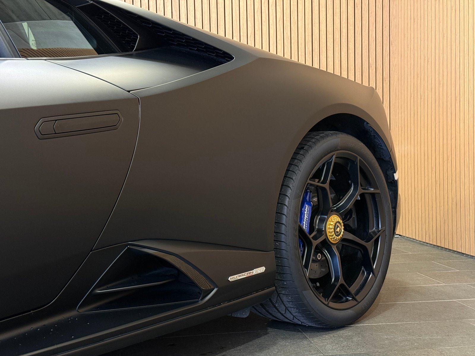 LAMBORGHINI Huracan EVO Coupé DCT * SCHWARZMATT*, Benzin, Occasion / Gebraucht, Automatik - 7