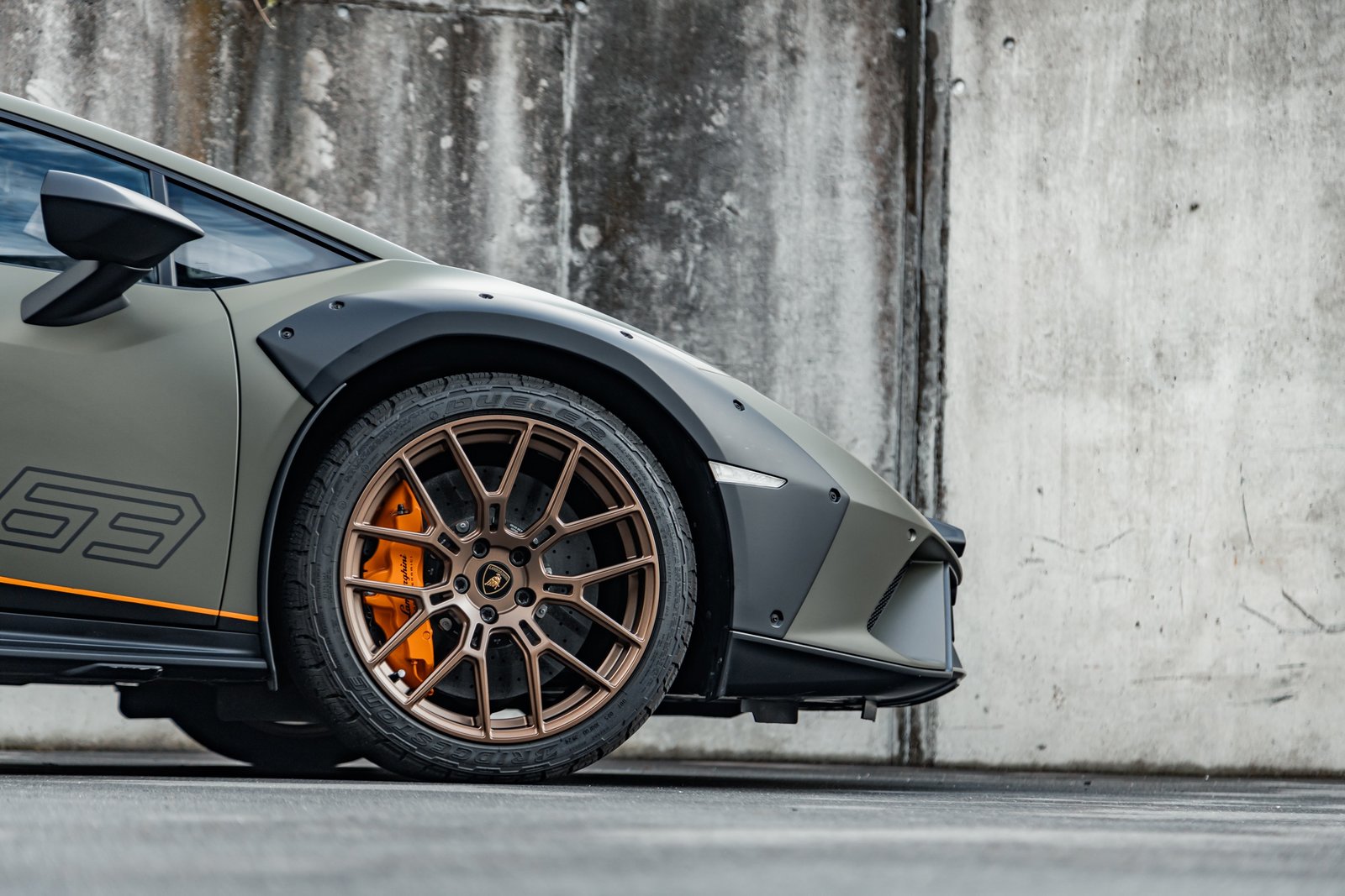 LAMBORGHINI Huracan Sterrato, Benzin, Occasion / Gebraucht, Automatik - 2