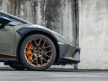 LAMBORGHINI Huracan Sterrato, Petrol, Second hand / Used, Automatic - 2