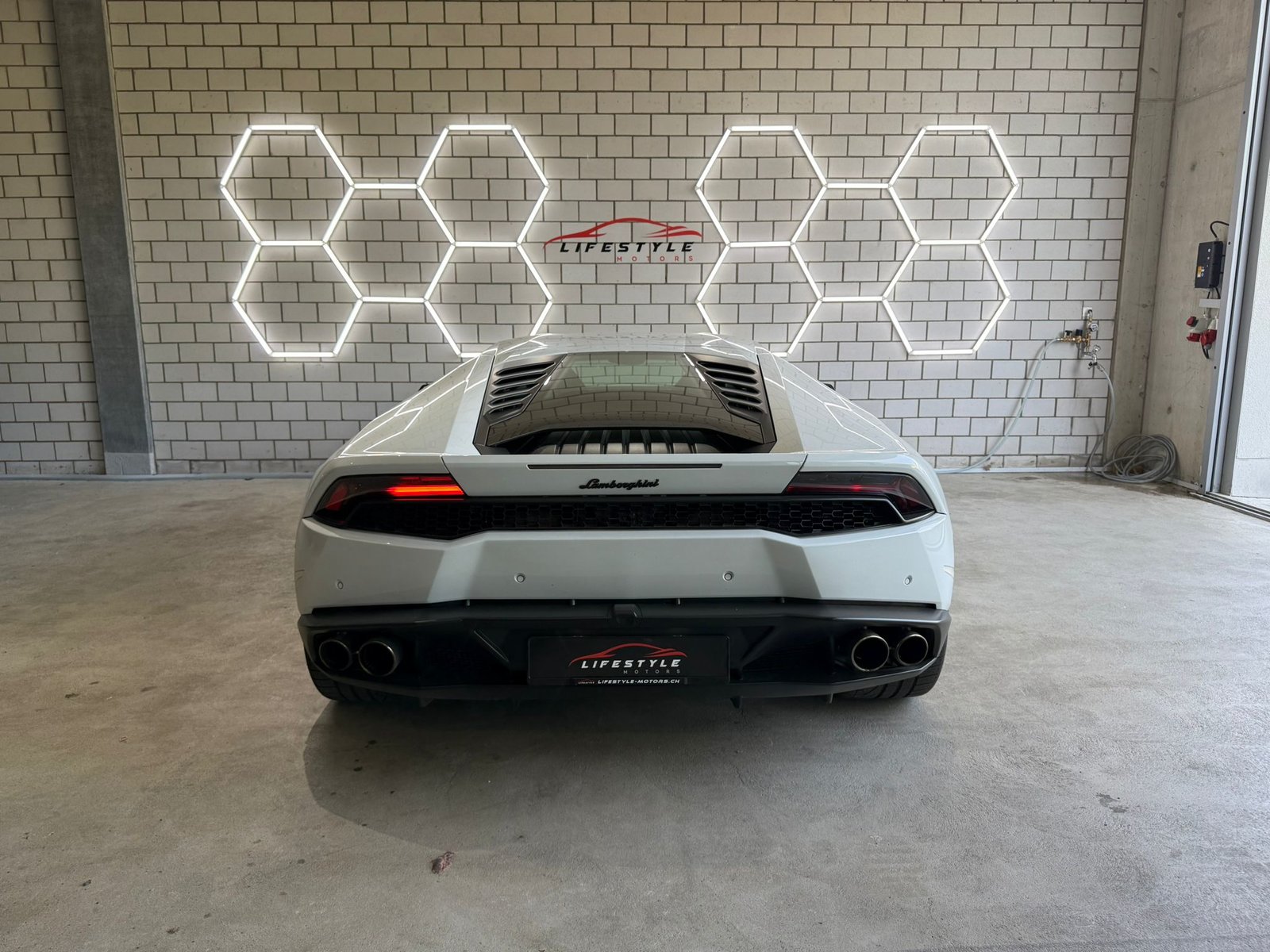 LAMBORGHINI Huracan LP610-4 Coupé DCT CH-Fahrzeug, Petrol, Second hand / Used, Automatic - 4