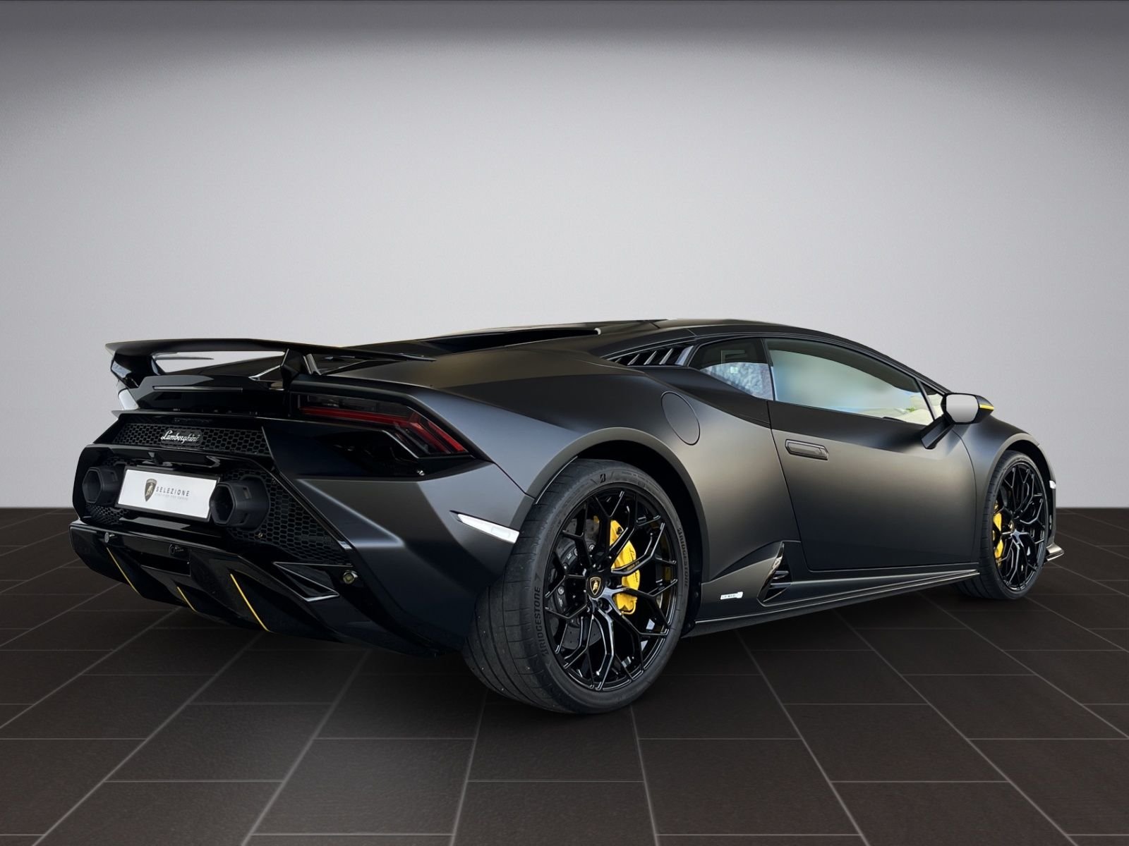 LAMBORGHINI Huracan Coupé 5.2 Tecnica, Petrol, Second hand / Used, Automatic - 3