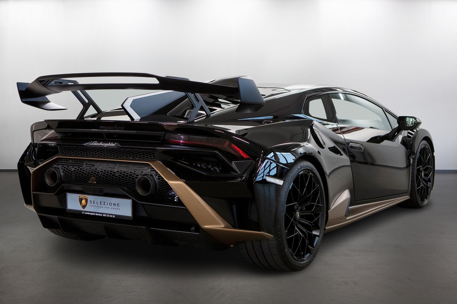 LAMBORGHINI Huracan STO Coupé DCT RWD, Petrol, Second hand / Used, Automatic - 3