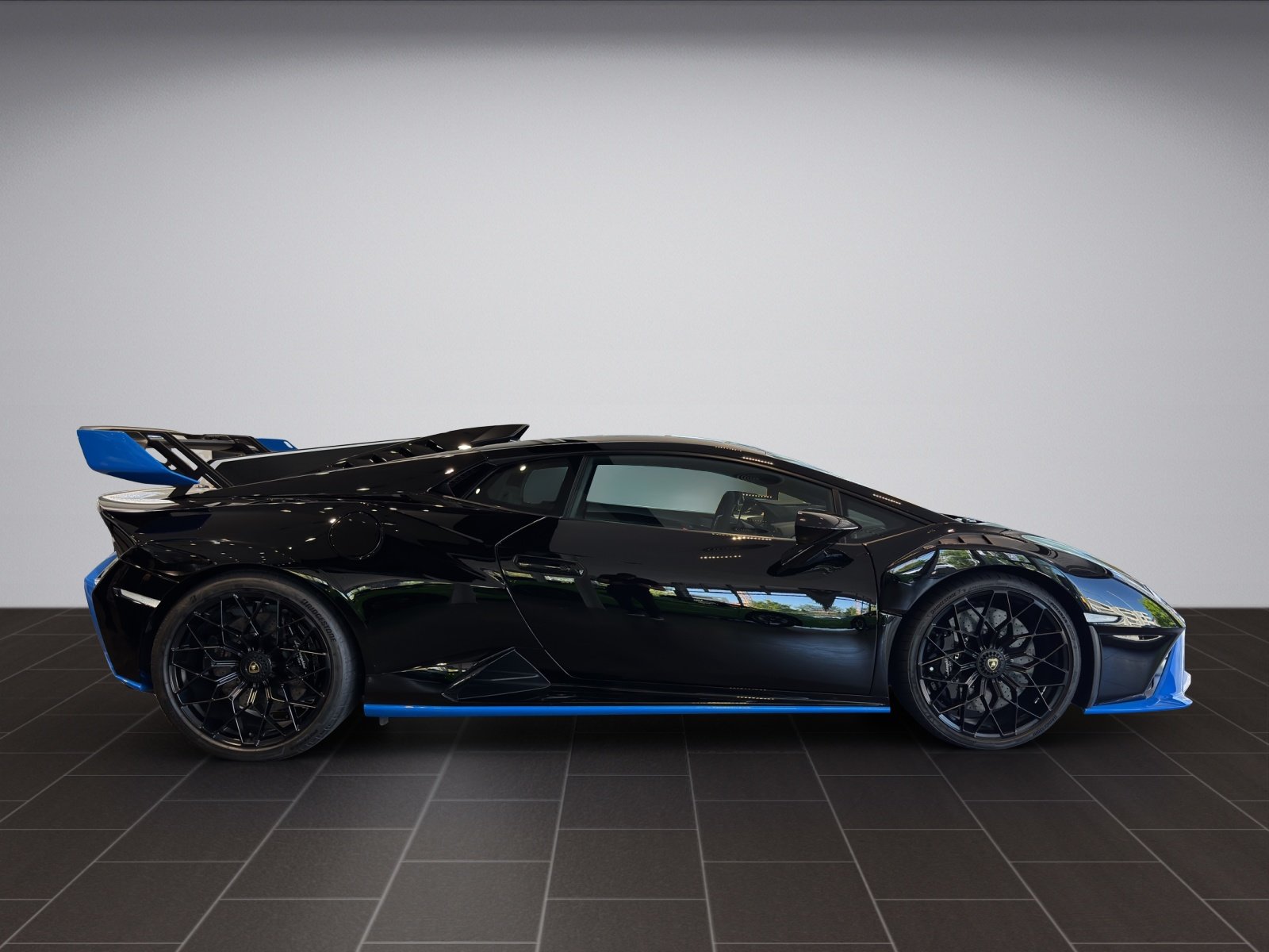 LAMBORGHINI Huracan STO Coupé DCT RWD, Benzina, Occasioni / Usate, Automatico - 2