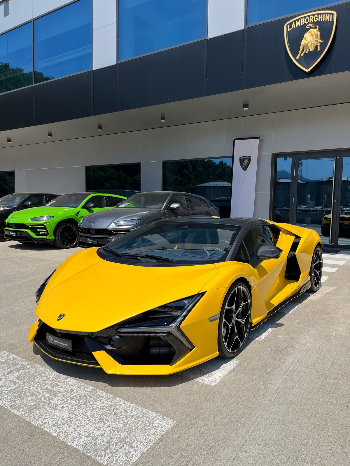 LAMBORGHINI LAMBORGHINI Revuelto MY24 Selezione Certified Pre-Owned Cer