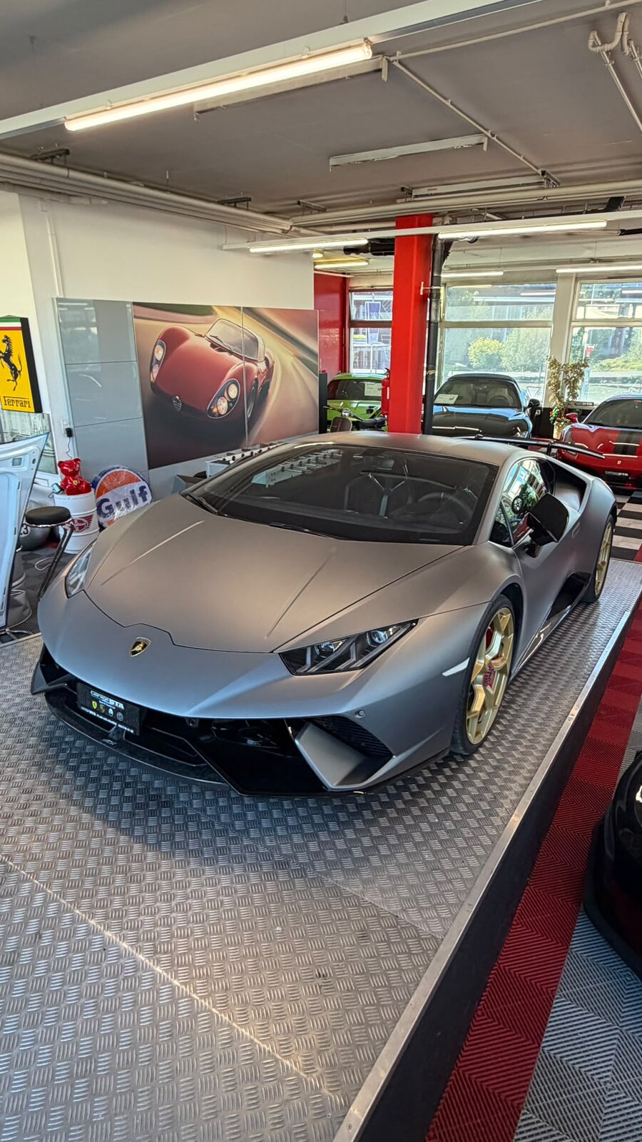 LAMBORGHINI PERFORMANTE
