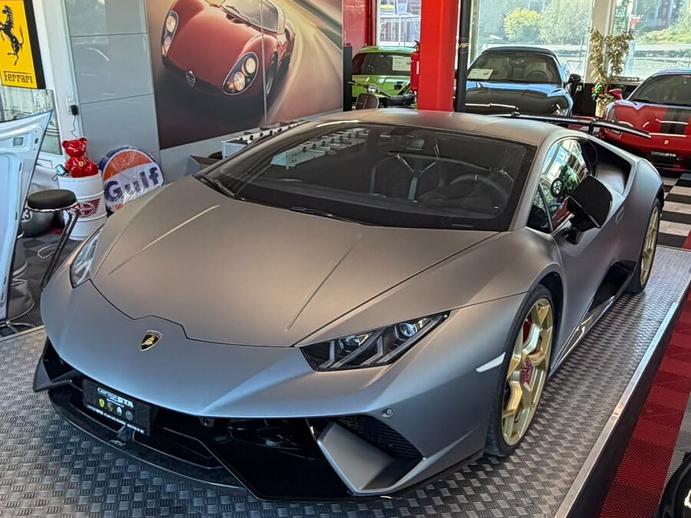 LAMBORGHINI PERFORMANTE, Benzin, Occasion / Gebraucht, Automatik