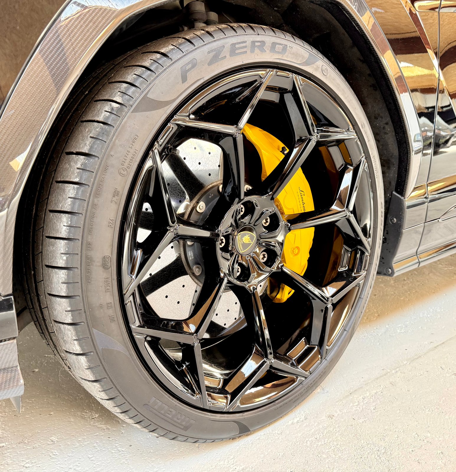 LAMBORGHINI Performante 60 anniversario, Benzin, Occasion / Gebraucht, Automatik - 6