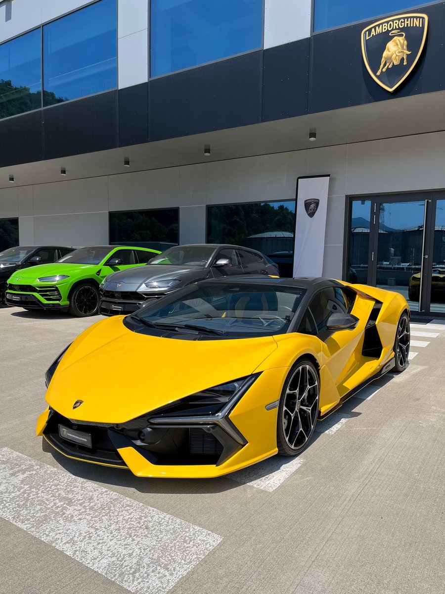 LAMBORGHINI REVUELTO - Auto CH - Maintenance Pack 5 Years - Lamborghini , Hybride Rechargeable Essence/Électricité, Occasion / Utilisé, Automatique - 2