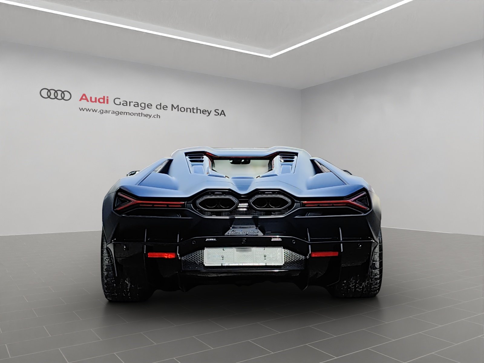 LAMBORGHINI REVUELTO, Plug-in-Hybrid Petrol/Electric, Second hand / Used, Automatic - 3