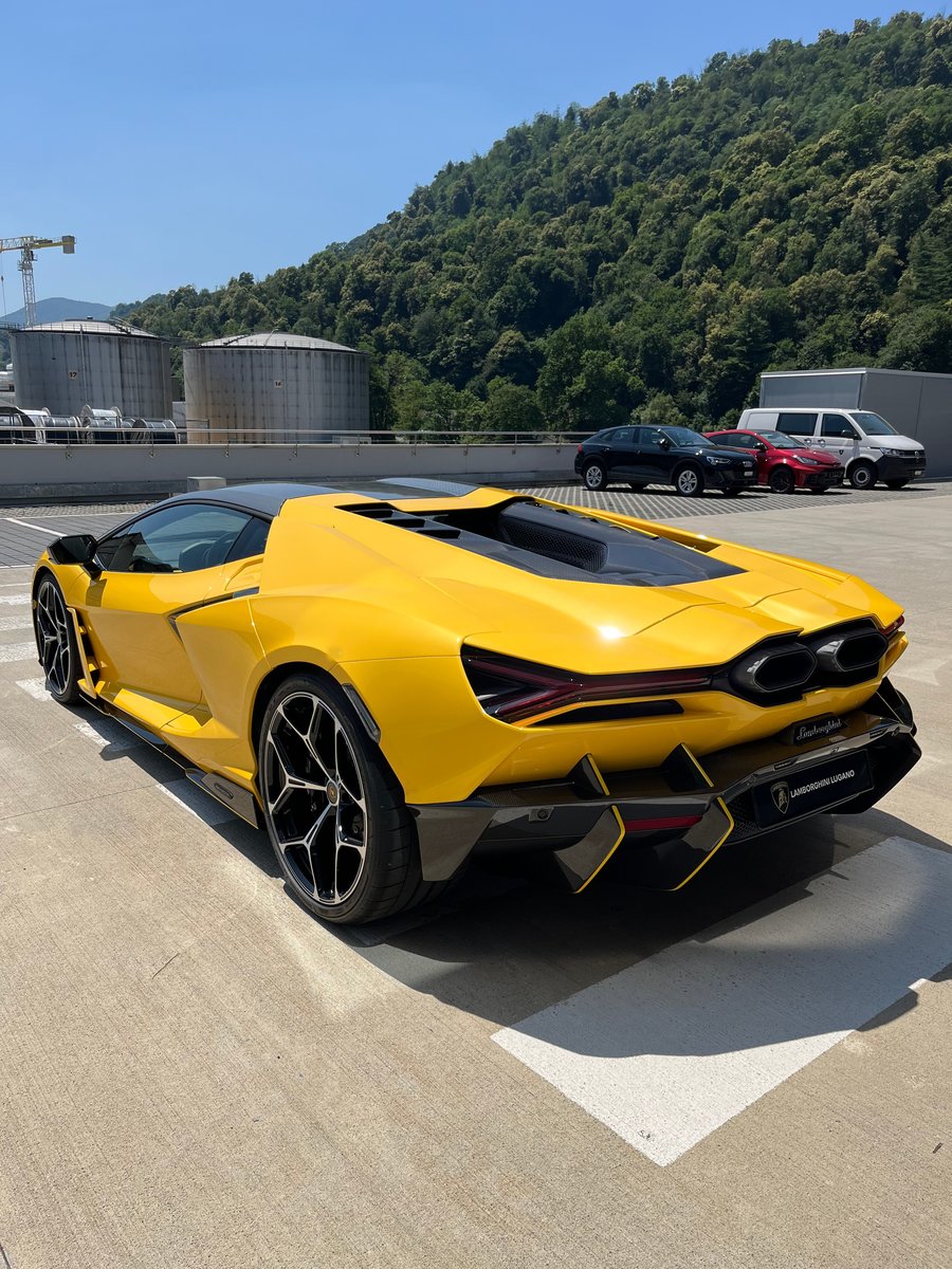 LAMBORGHINI REVUELTO - Auto CH - Maintenance Pack 5 Years - Lamborghini , Hybride Rechargeable Essence/Électricité, Occasion / Utilisé, Automatique - 4