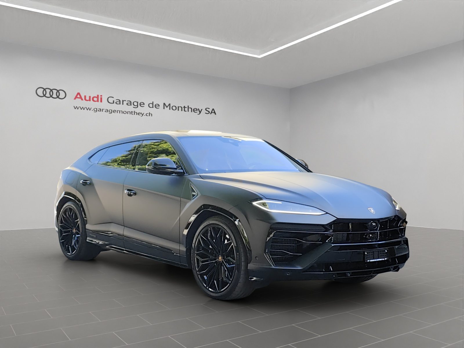 LAMBORGHINI Urus SE, Petrol, Second hand / Used, Automatic - 6