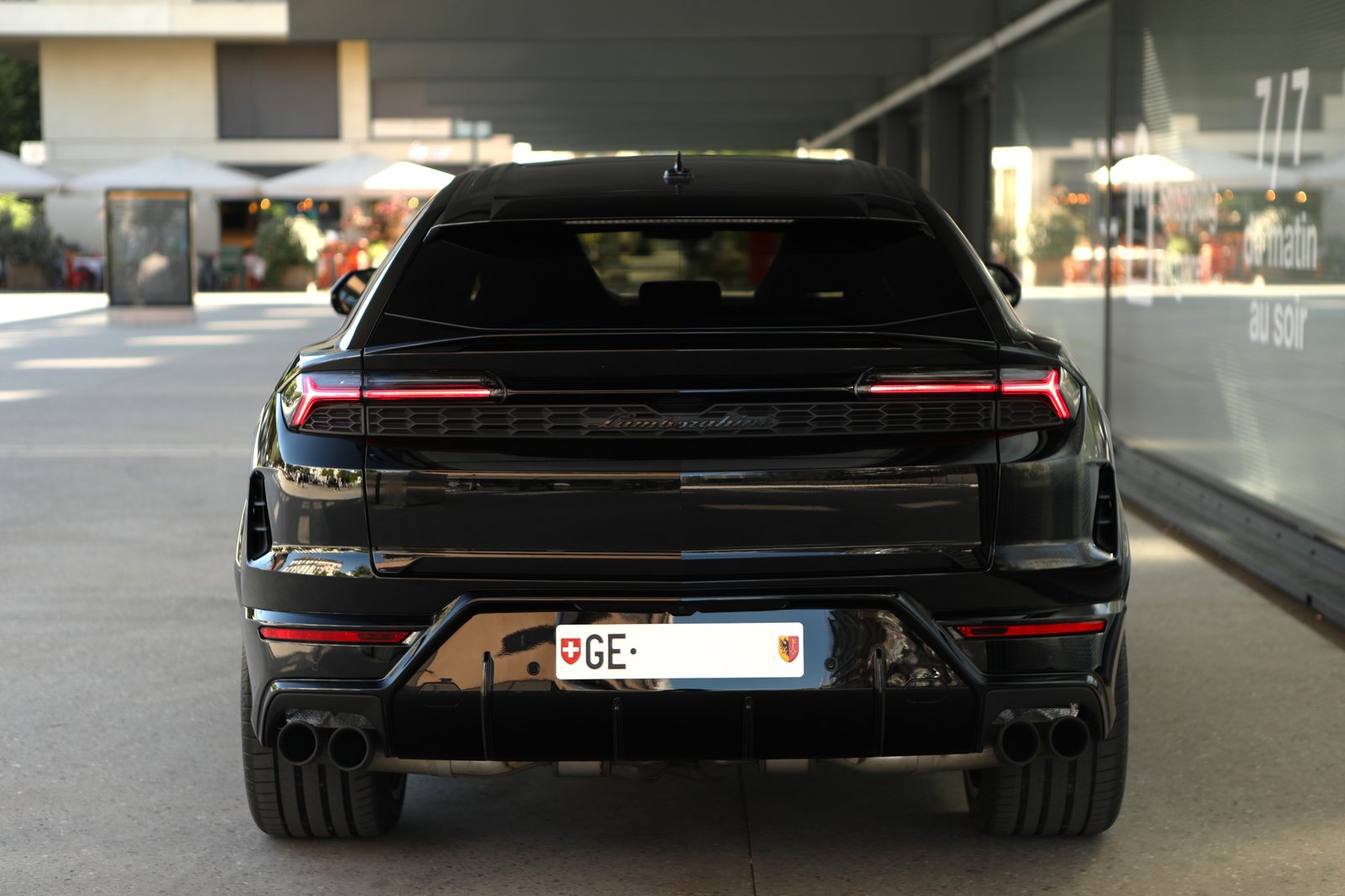 LAMBORGHINI Urus SE, Plug-in-Hybrid Benzin/Elektro, Occasion / Gebraucht, Automatik - 5