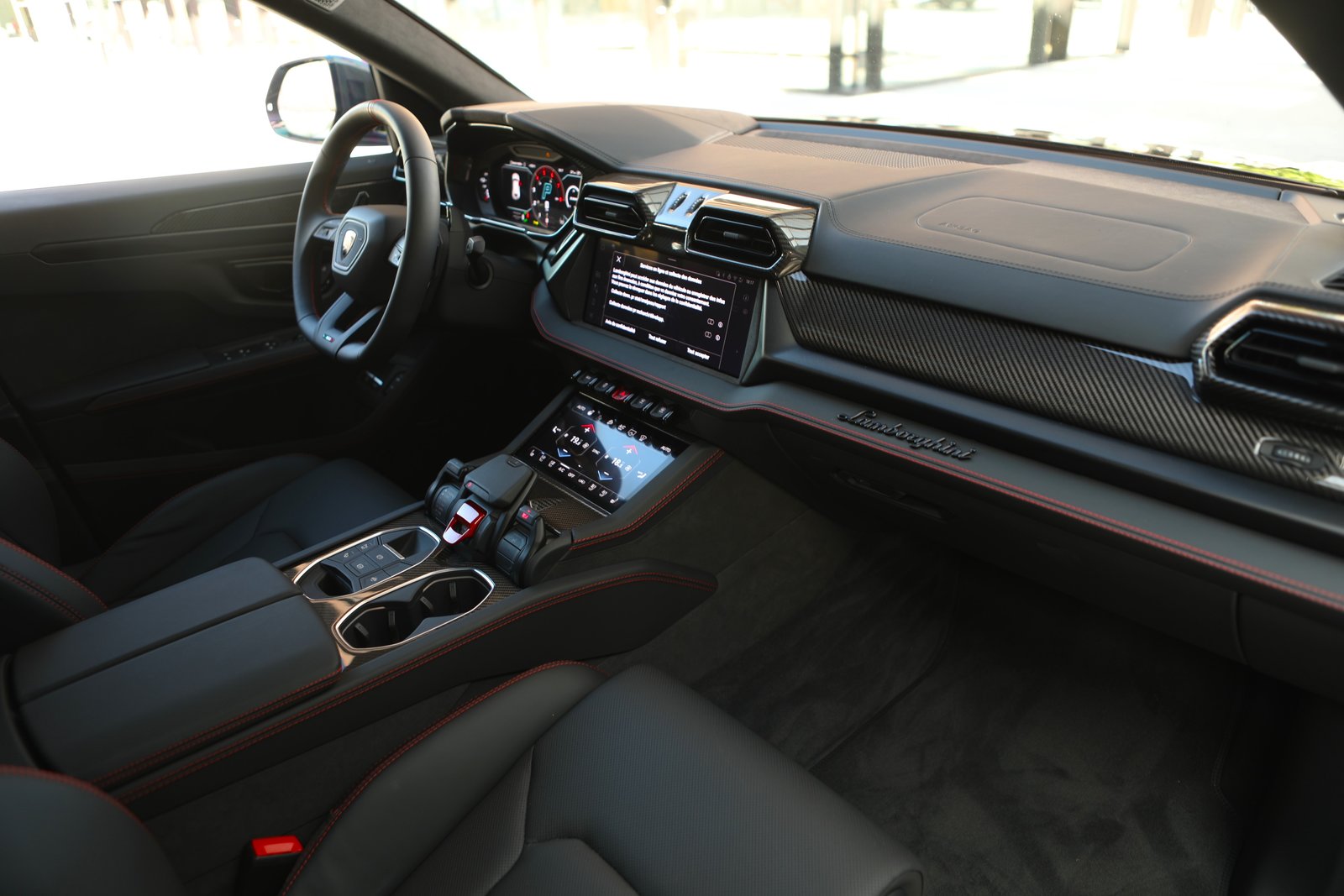 LAMBORGHINI Urus SE, Plug-in-Hybrid Benzin/Elektro, Occasion / Gebraucht, Automatik - 7
