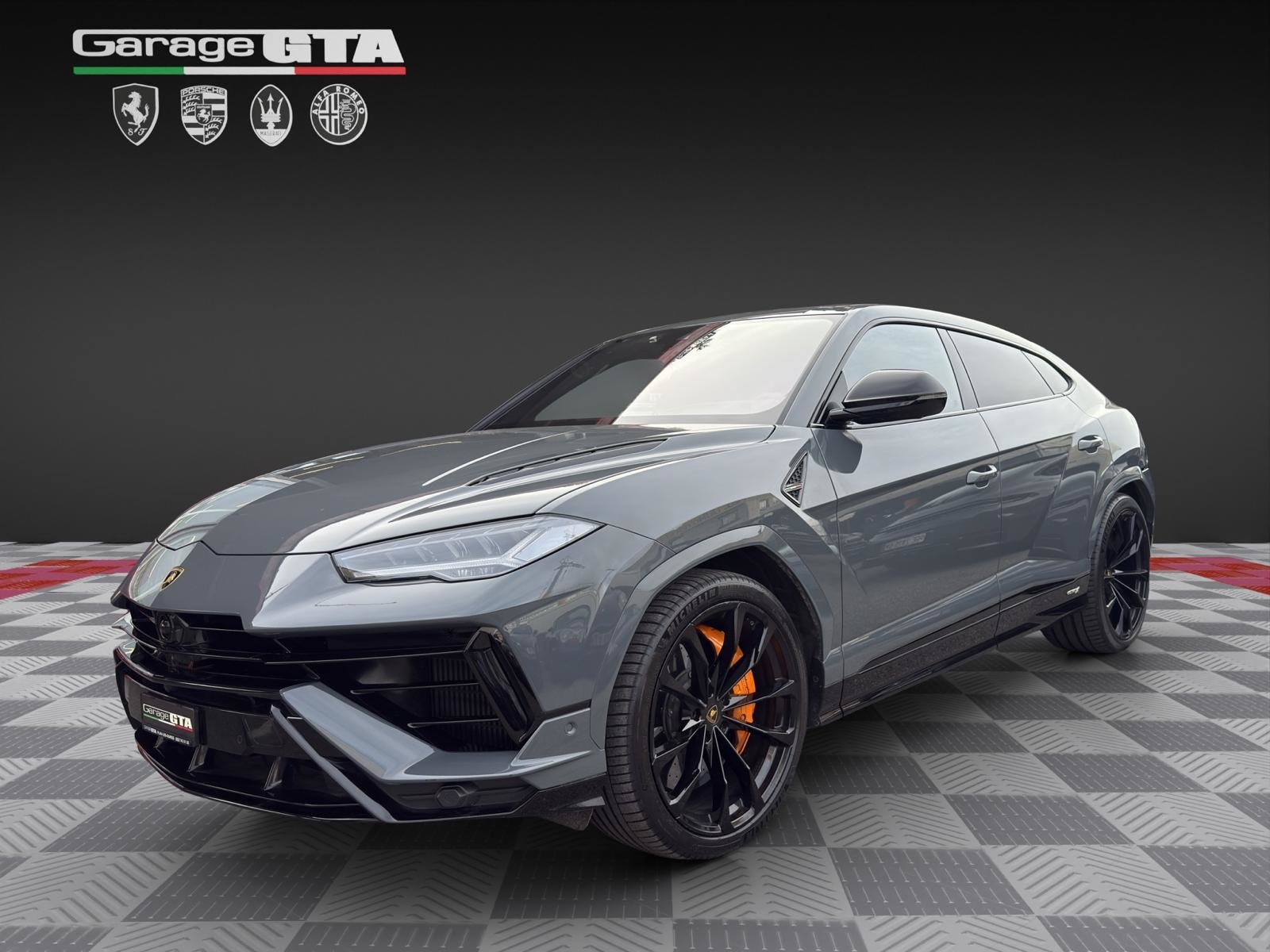 LAMBORGHINI Urus S