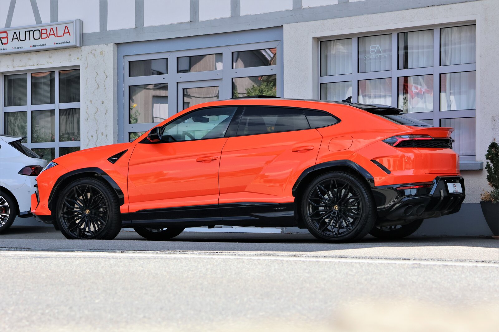 LAMBORGHINI Urus SE *ARANCIAEGON*, Plug-in-Hybrid Benzin/Elektro, Occasion / Gebraucht, Automatik - 6