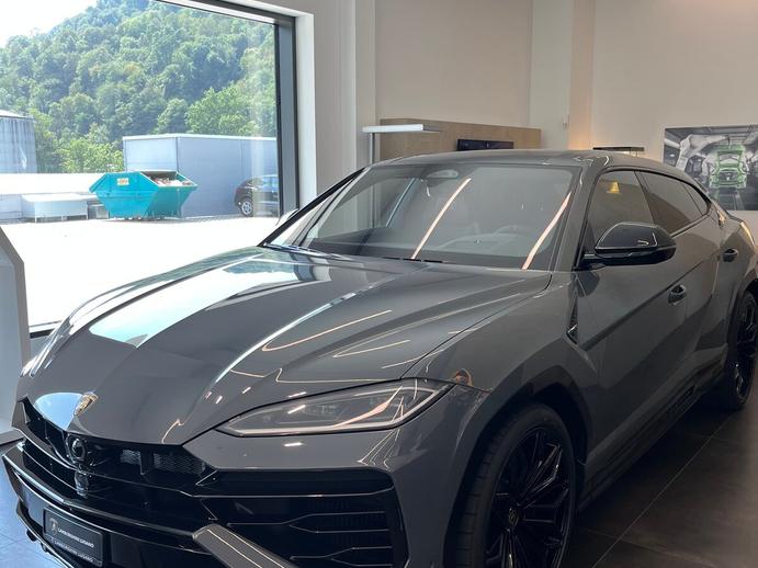 LAMBORGHINI Urus SE MY26 Lamborghini Lugano Scarico Akrapovi, Plug-in-Hybrid Petrol/Electric, Ex-demonstrator, Automatic