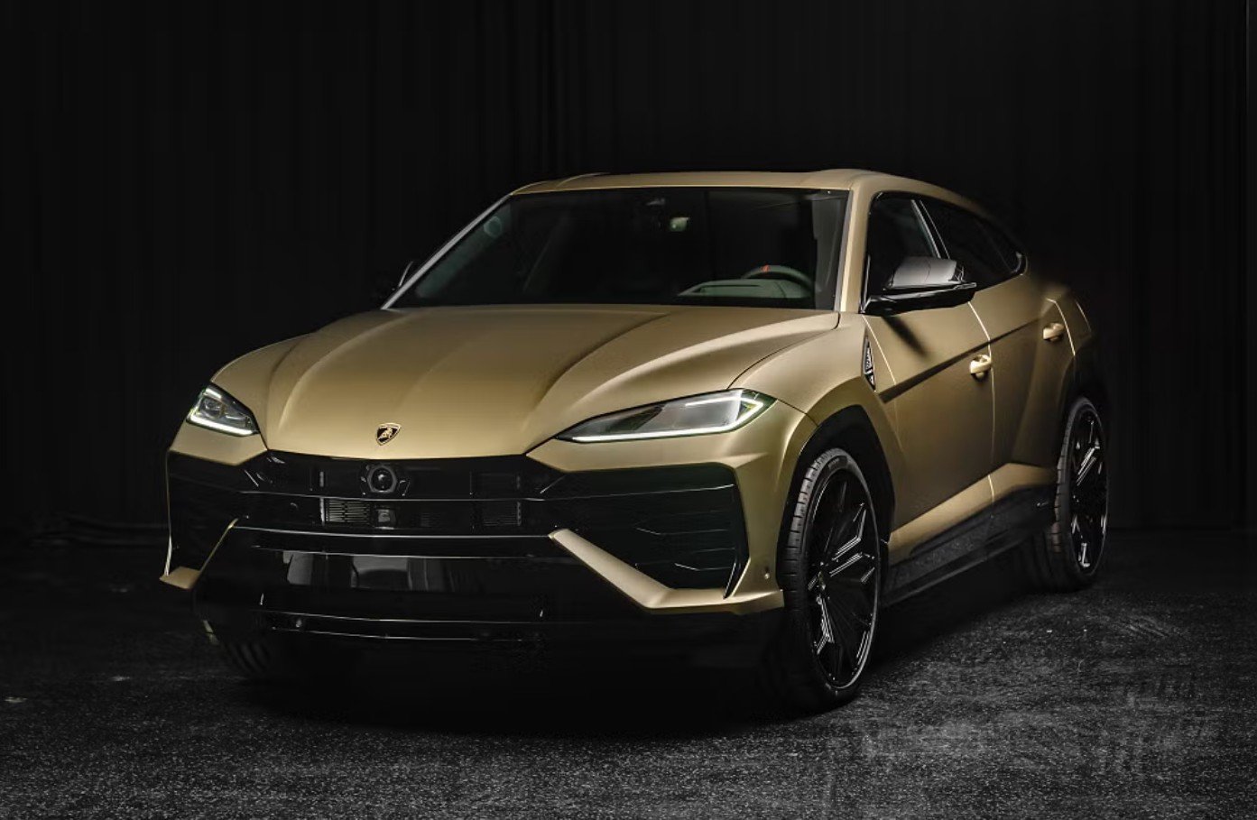 LAMBORGHINI Urus SE