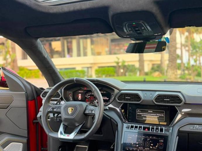 LAMBORGHINI 4.0, Petrol, Second hand / Used, Automatic