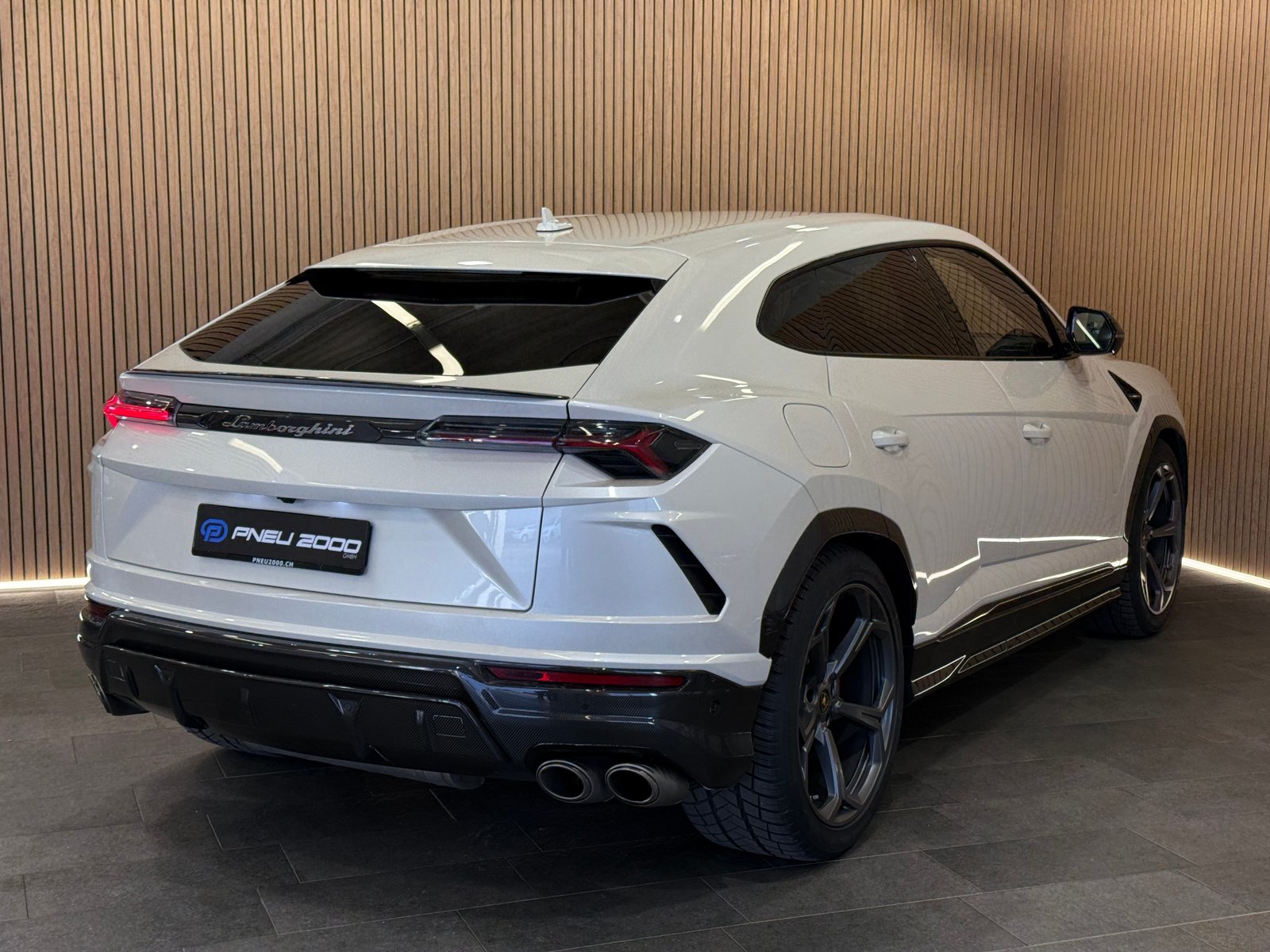 LAMBORGHINI Urus CH-Fahrzeug * Carbon Paket * Balloon White, Essence, Occasion / Utilisé, Automatique - 3