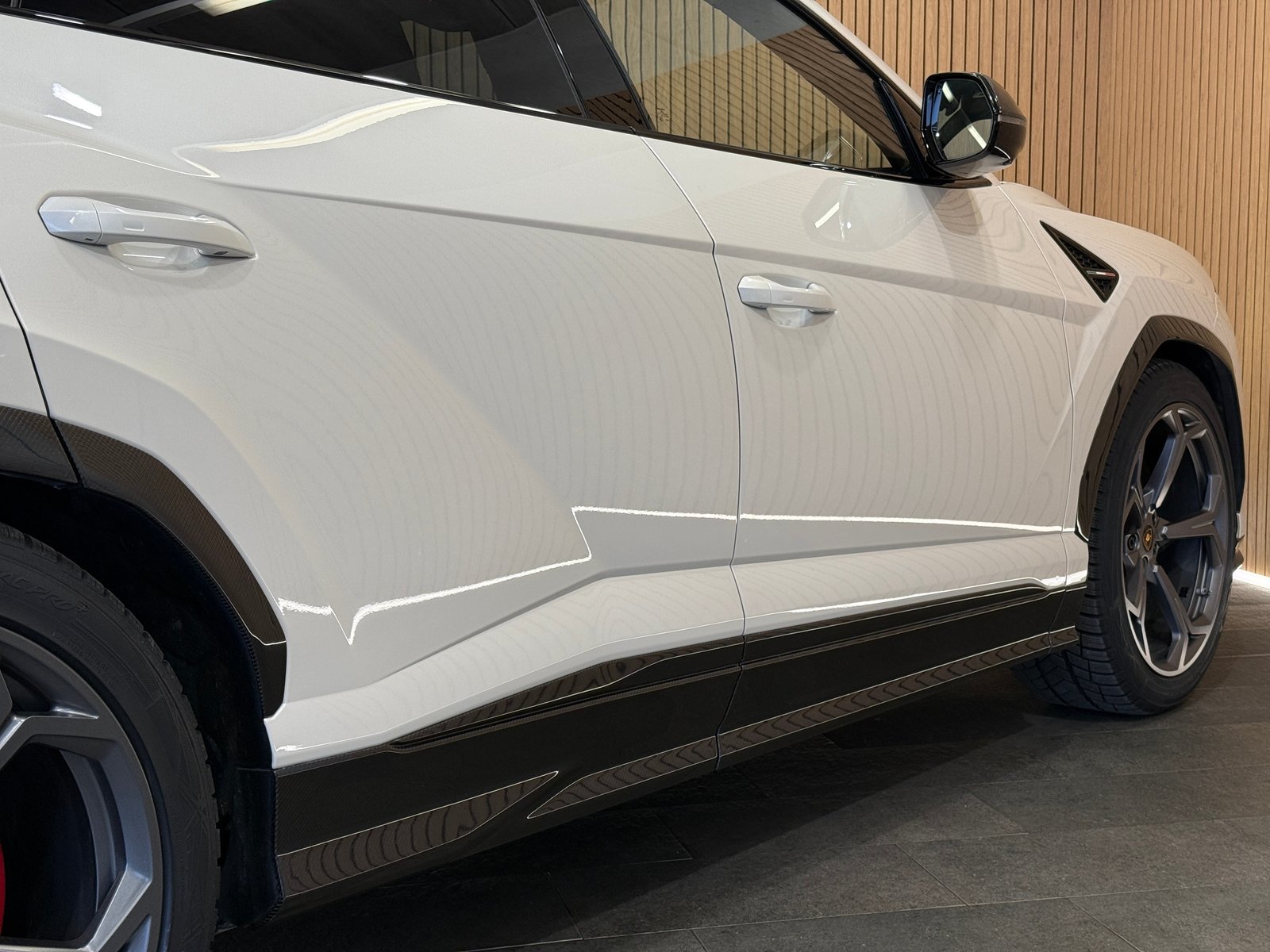 LAMBORGHINI Urus CH-Fahrzeug * Carbon Paket * Balloon White, Essence, Occasion / Utilisé, Automatique - 6