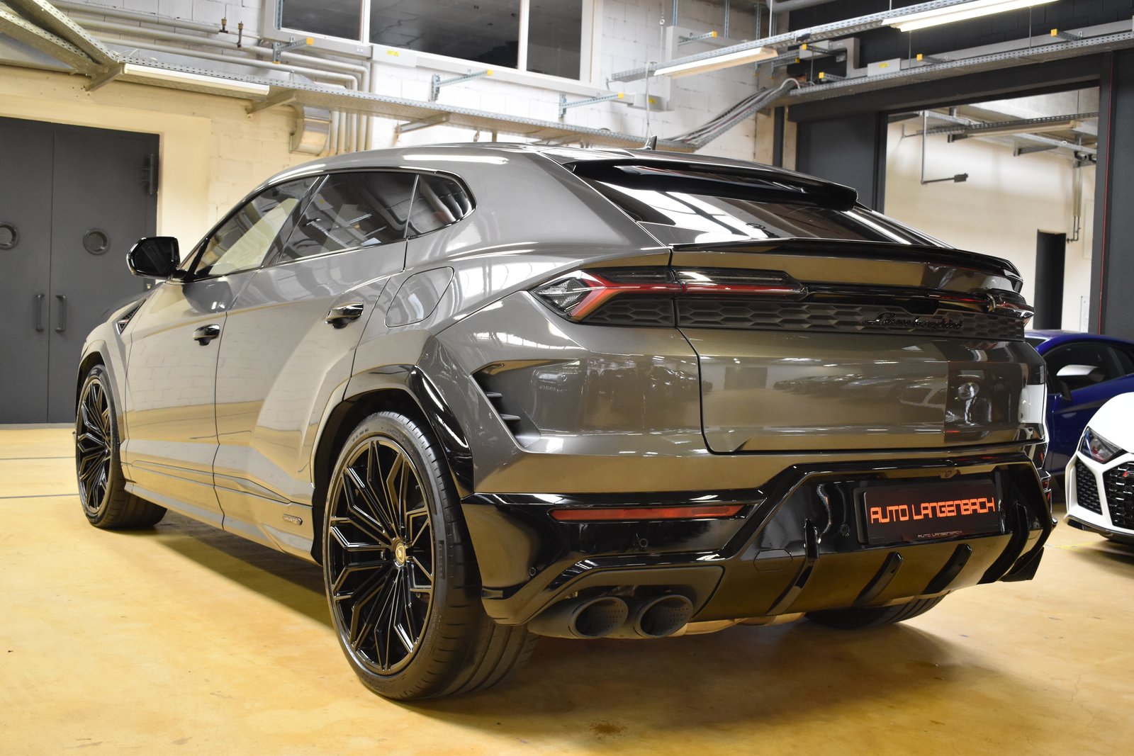 LAMBORGHINI URUS SE - MY 2025, Hybride Rechargeable Essence/Électricité, Occasion / Utilisé, Automatique - 3