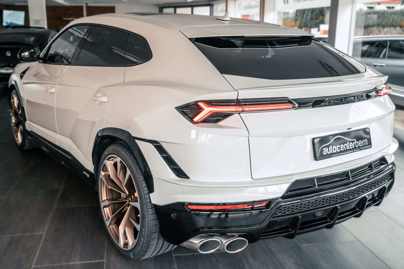 LAMBORGHINI Urus S, Petrol, Second hand / Used, Automatic - 5