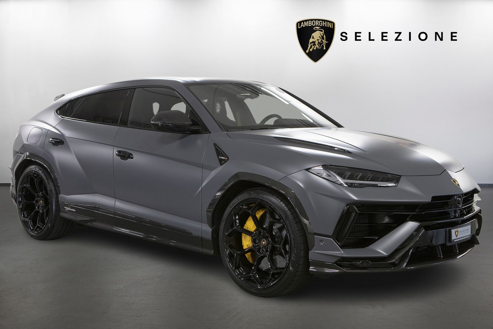 LAMBORGHINI Urus Performante E-Gear