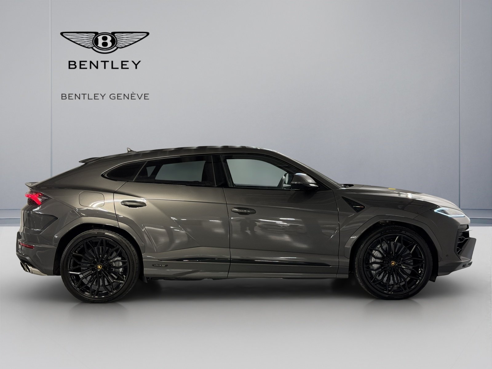 LAMBORGHINI Lamborghini Urus SE, Hybride Rechargeable Essence/Électricité, Occasion / Utilisé, Automatique - 7