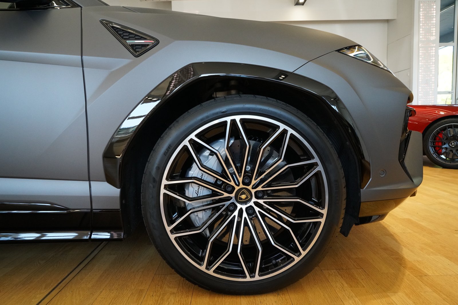 LAMBORGHINI URUS SE, Plug-in-Hybrid Benzin/Elektro, Occasion / Gebraucht, Automatik - 4