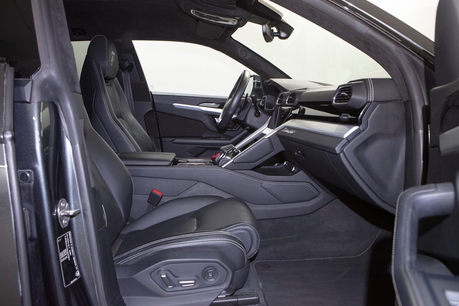 LAMBORGHINI Urus E-Gear, Benzin, Occasion / Gebraucht, Automatik - 6