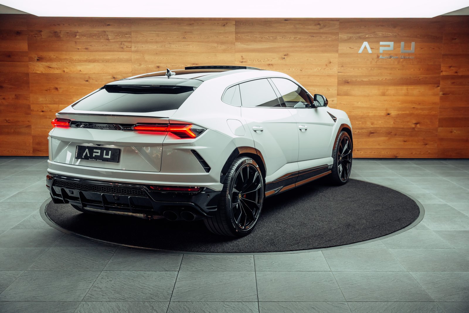 LAMBORGHINI Urus E-Gear Bianco Icarus, Benzina, Occasioni / Usate, Automatico - 2