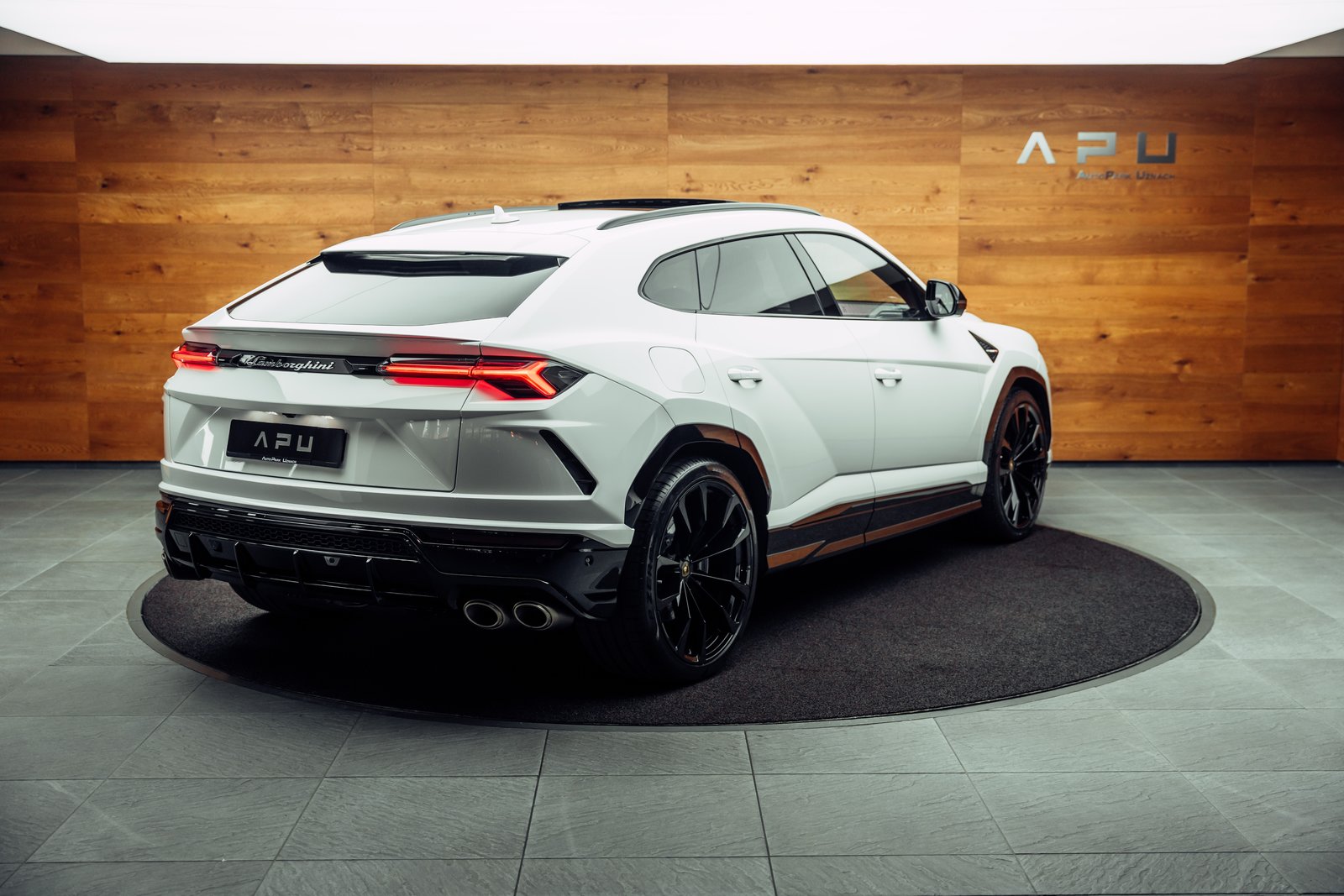 LAMBORGHINI Urus E-Gear Bianco Monocerus, Essence, Occasion / Utilisé, Automatique - 2
