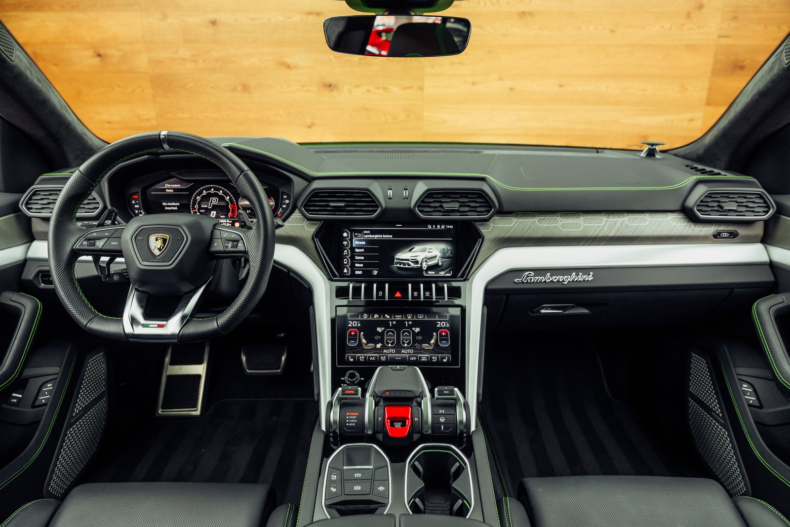 LAMBORGHINI Urus E-Gear Verde Mantis, Petrol, Second hand / Used, Automatic - 5