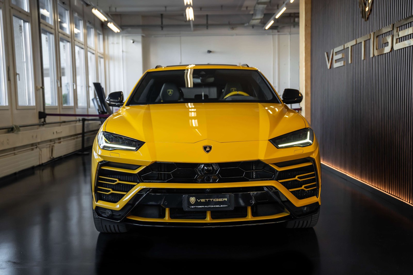 LAMBORGHINI Urus E-Gear, Essence, Occasion / Utilisé, Automatique - 2