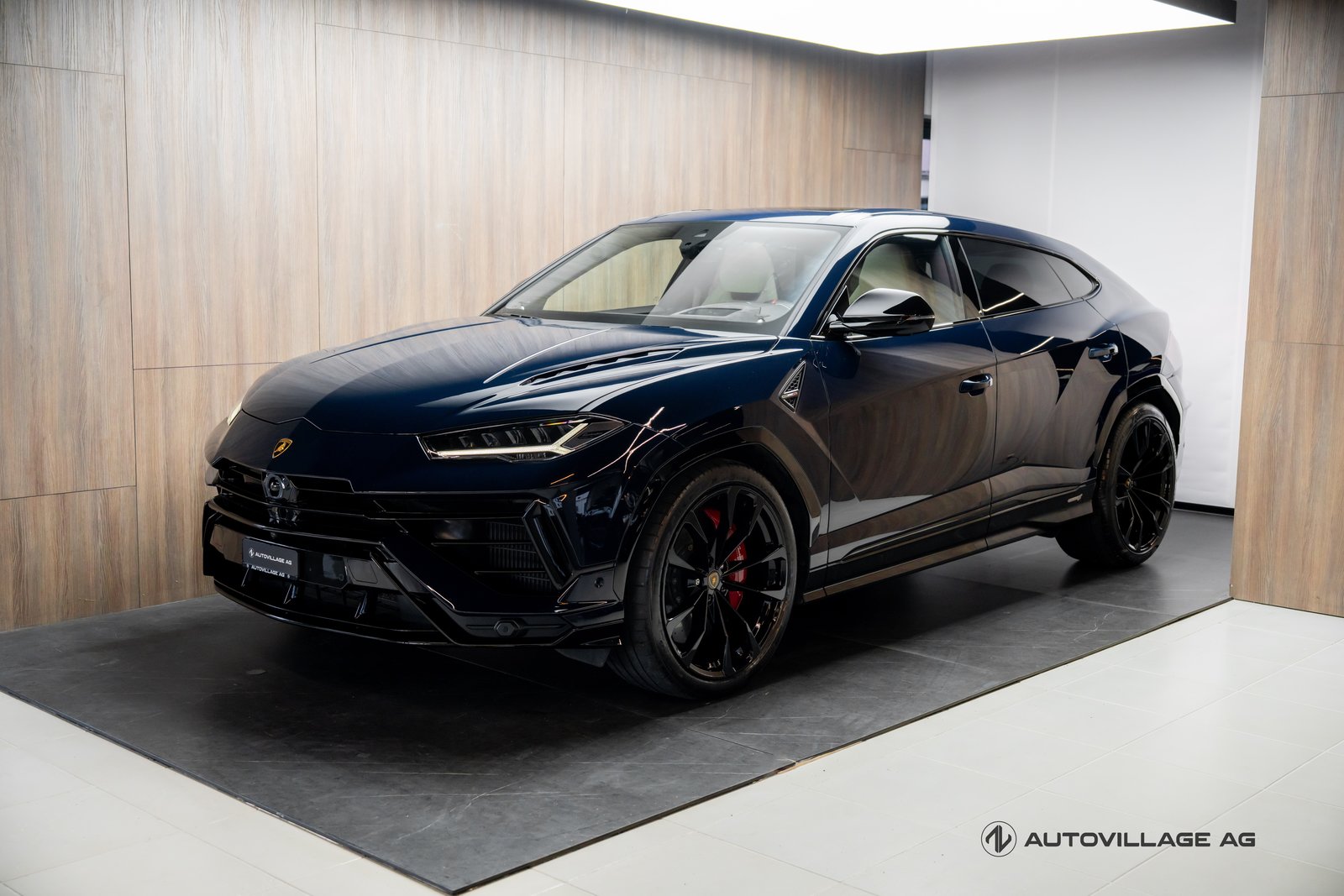 LAMBORGHINI Urus S