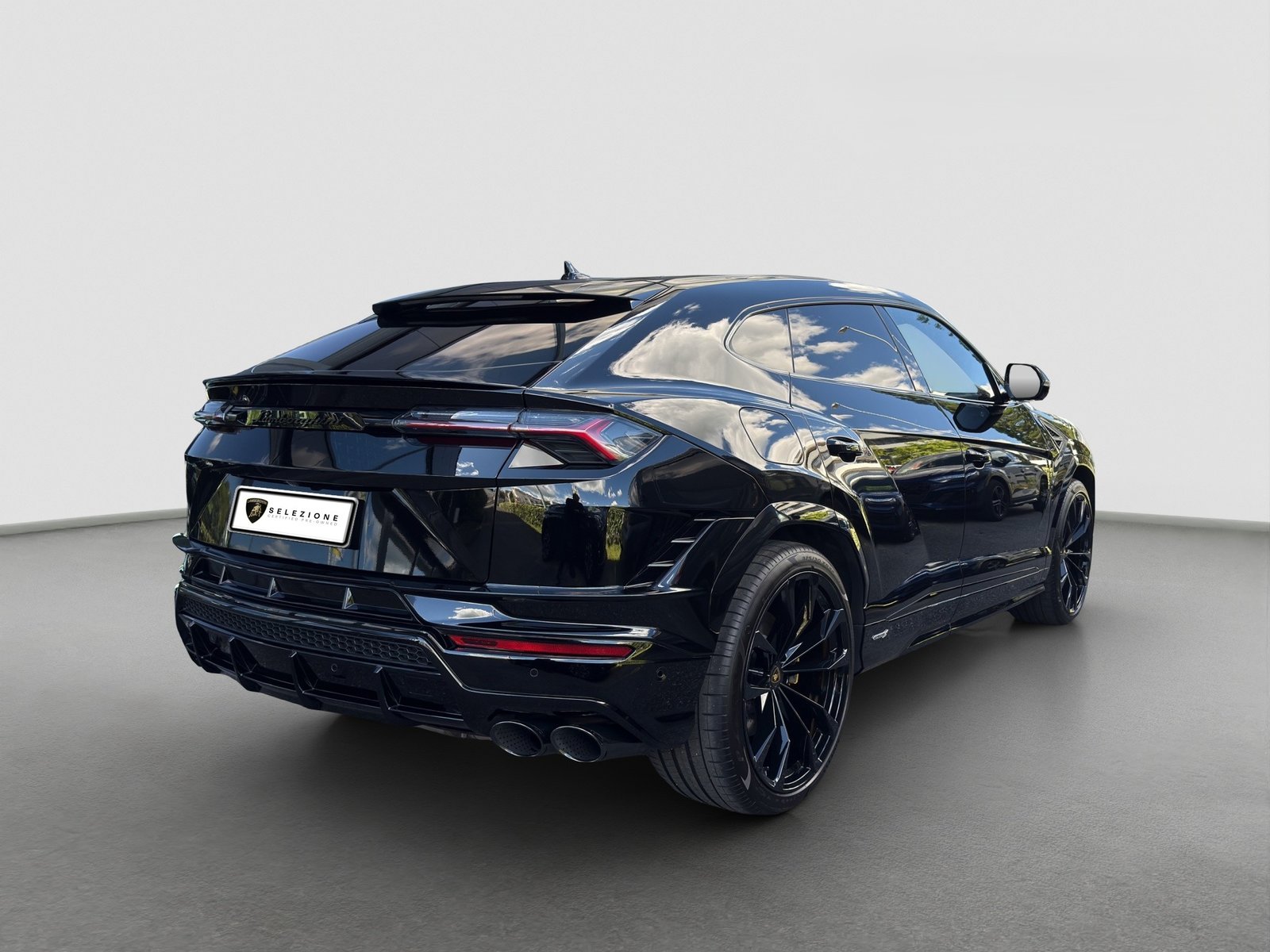 LAMBORGHINI Urus S E-Gear, Petrol, Second hand / Used, Automatic - 3