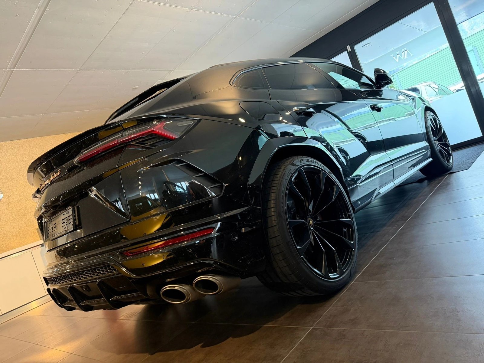 LAMBORGHINI Urus 4.0, Benzin, Occasion / Gebraucht, Automatik - 6