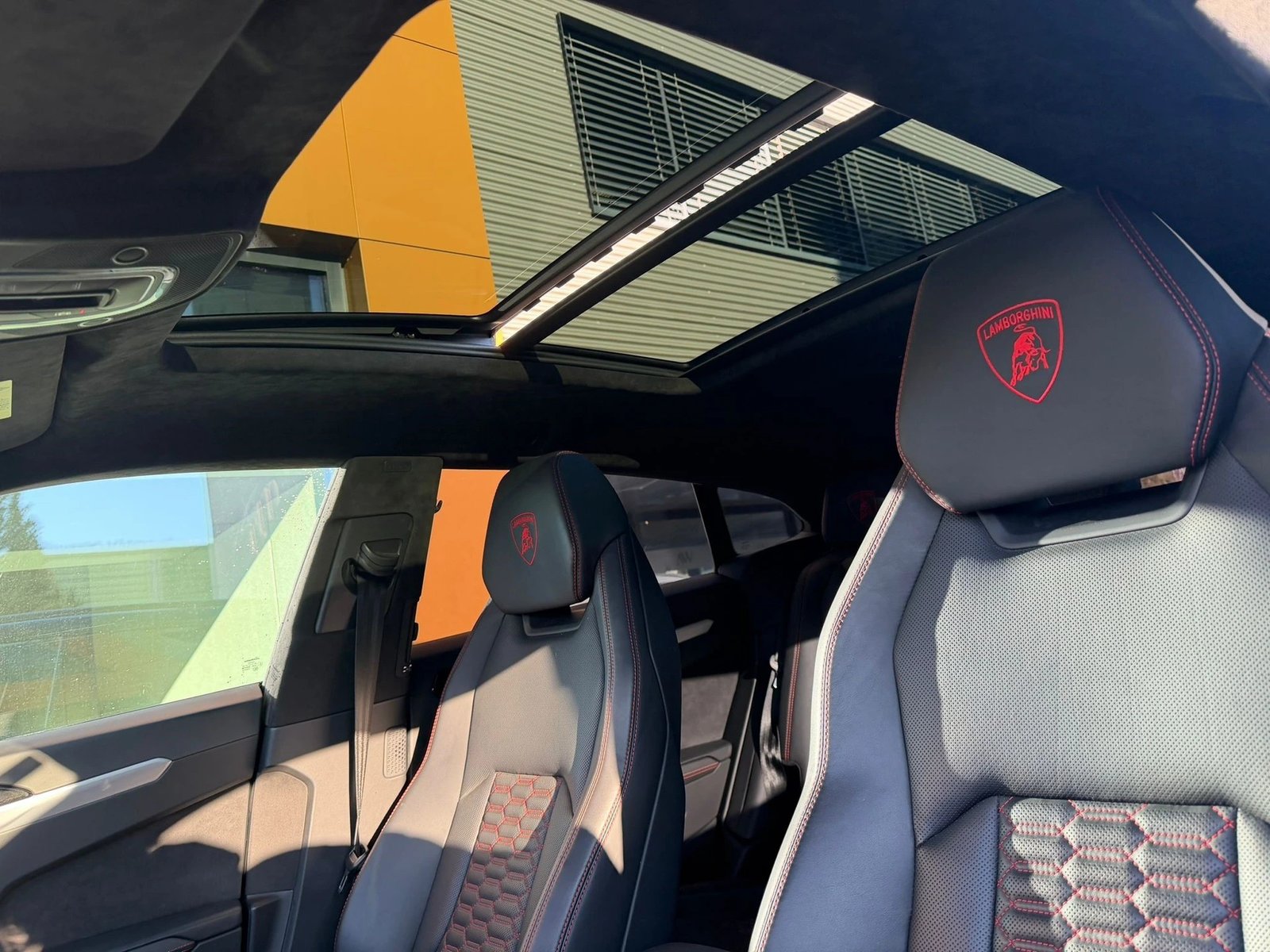 LAMBORGHINI Urus 4.0, Benzin, Occasion / Gebraucht, Automatik - 7