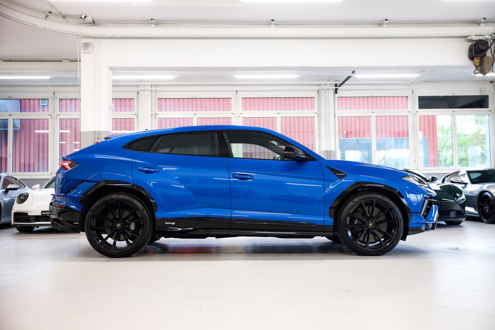 LAMBORGHINI Urus S E-Gear, Petrol, Second hand / Used, Automatic - 4
