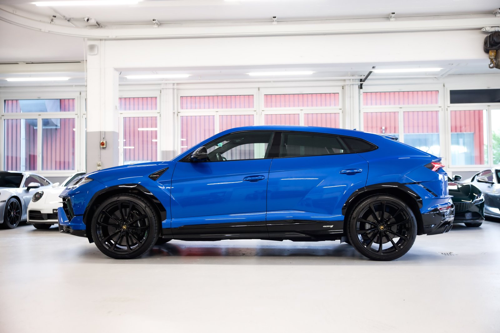 LAMBORGHINI Urus S E-Gear, Petrol, Second hand / Used, Automatic - 5