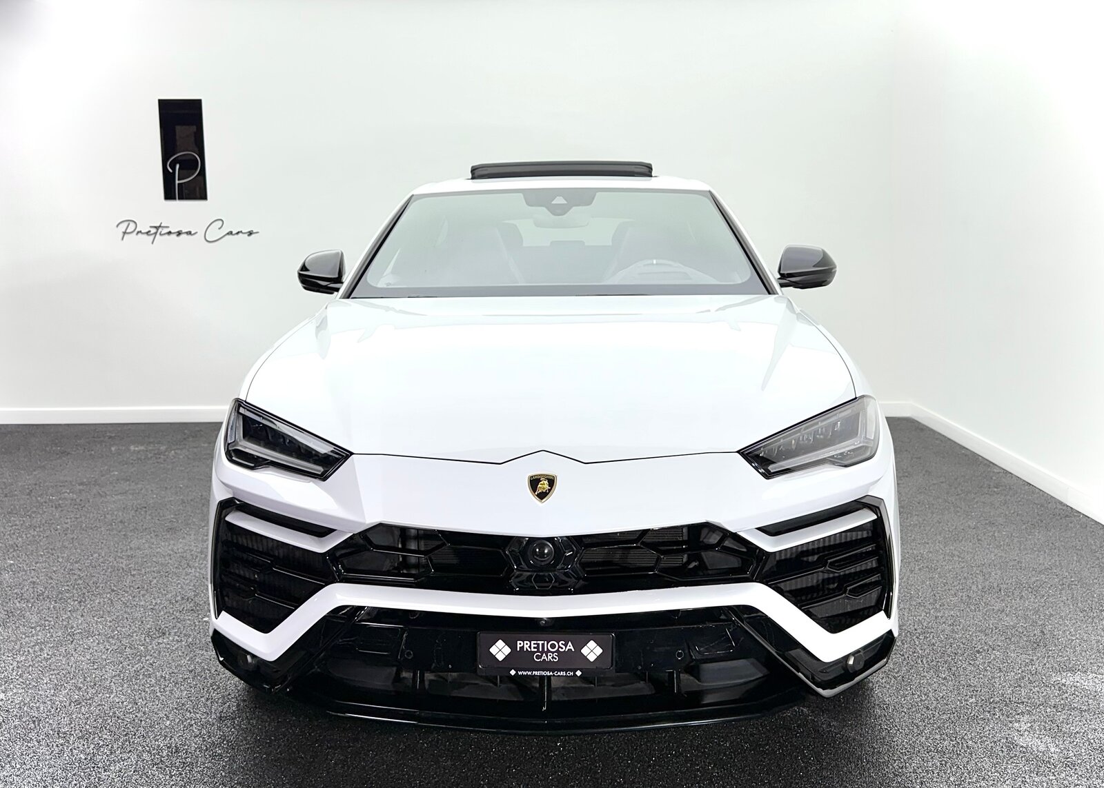 LAMBORGHINI Urus E-Gear, Petrol, Second hand / Used, Automatic - 3