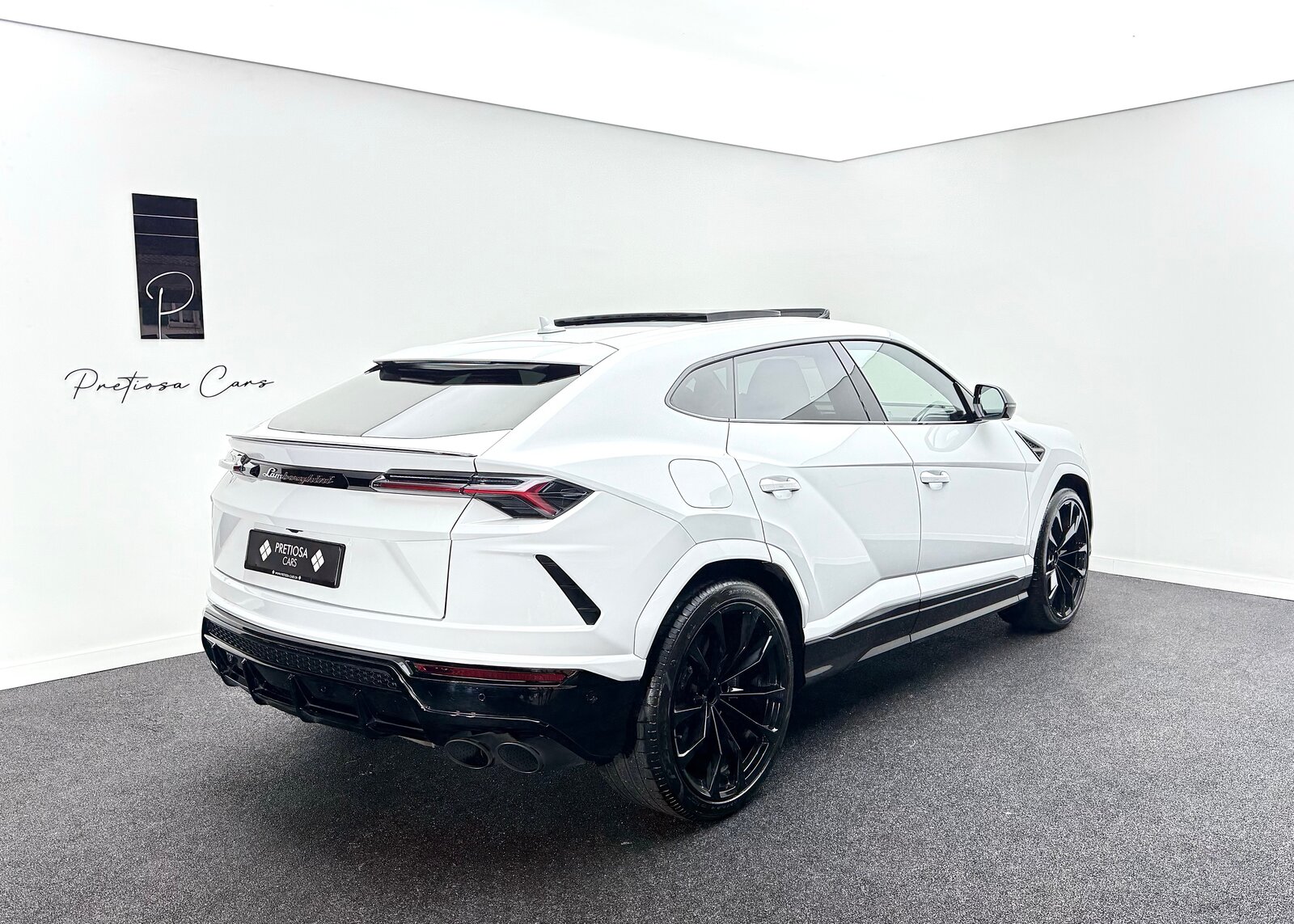 LAMBORGHINI Urus E-Gear, Petrol, Second hand / Used, Automatic - 5