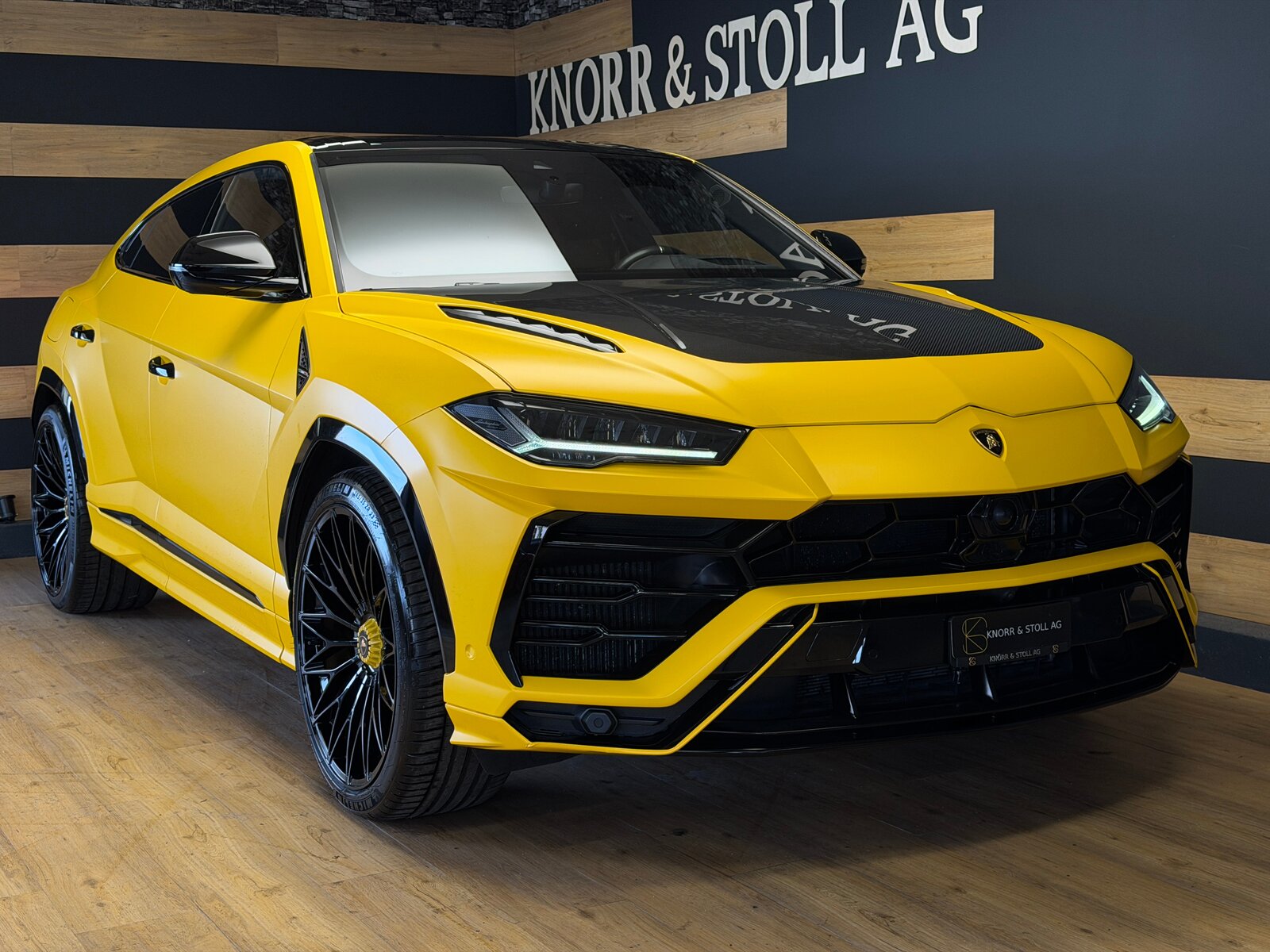 LAMBORGHINI Urus E-Gear