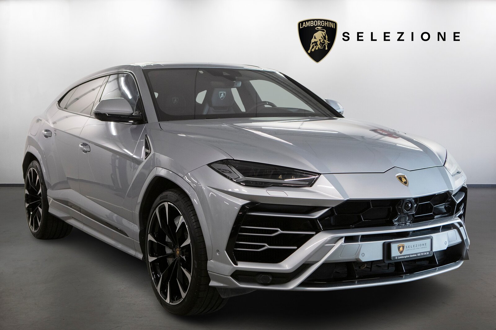 LAMBORGHINI Urus E-Gear