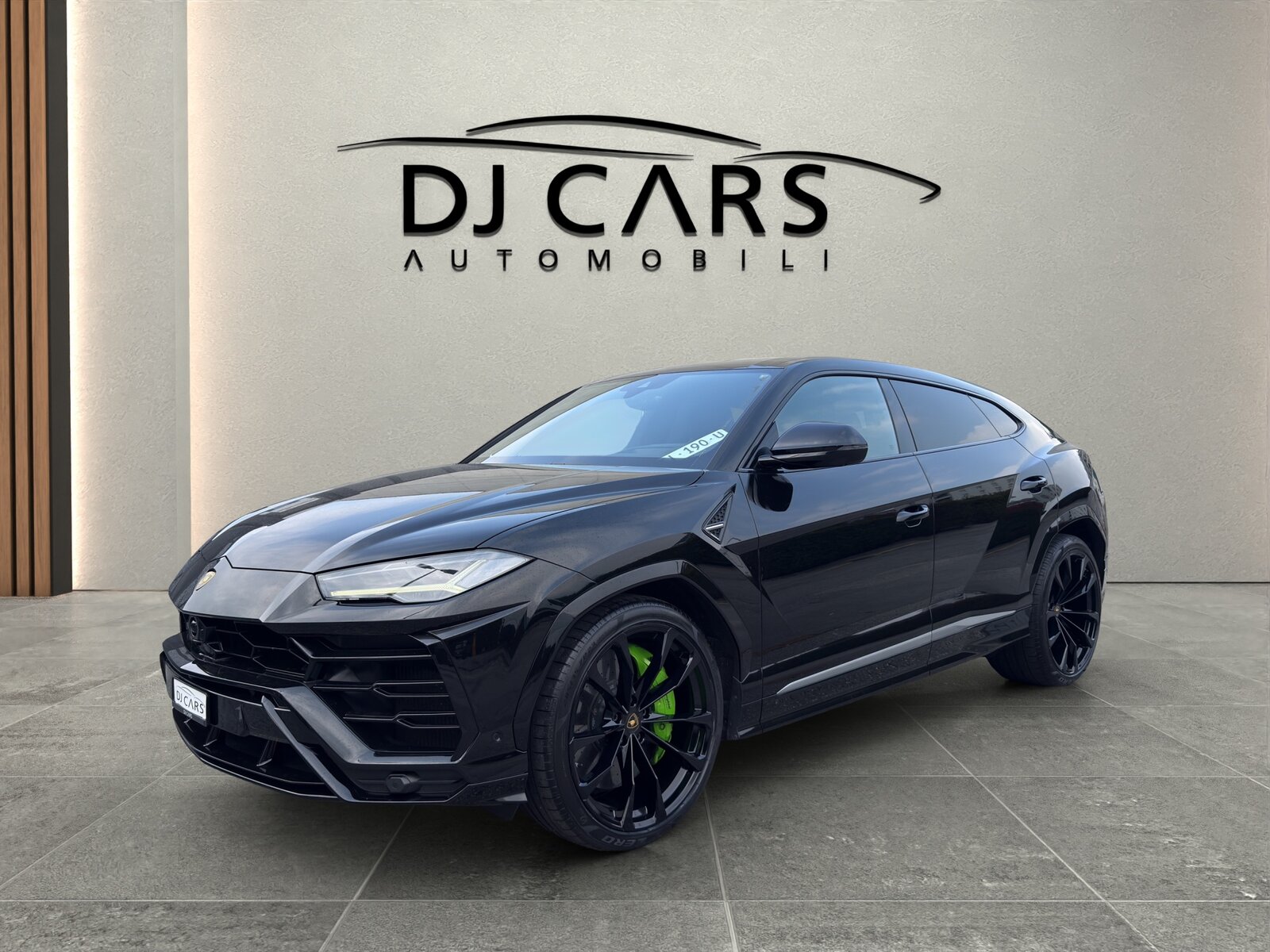 LAMBORGHINI Urus E-Gear